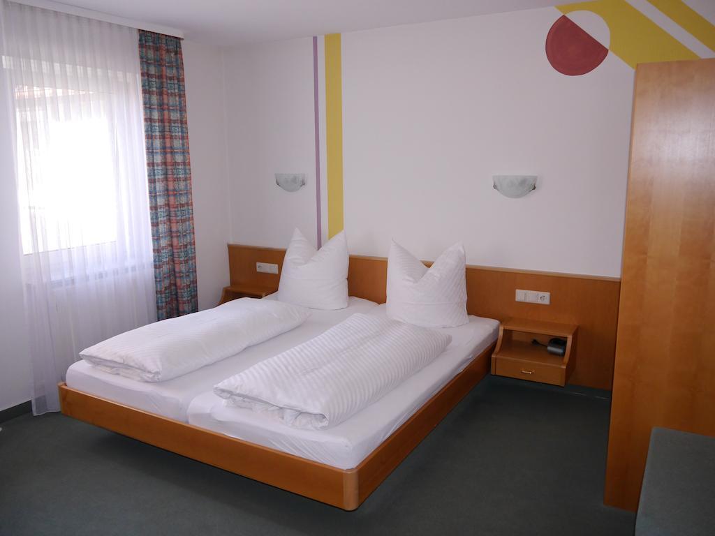 Gasthof Hotel Adler Inneringen Camera foto